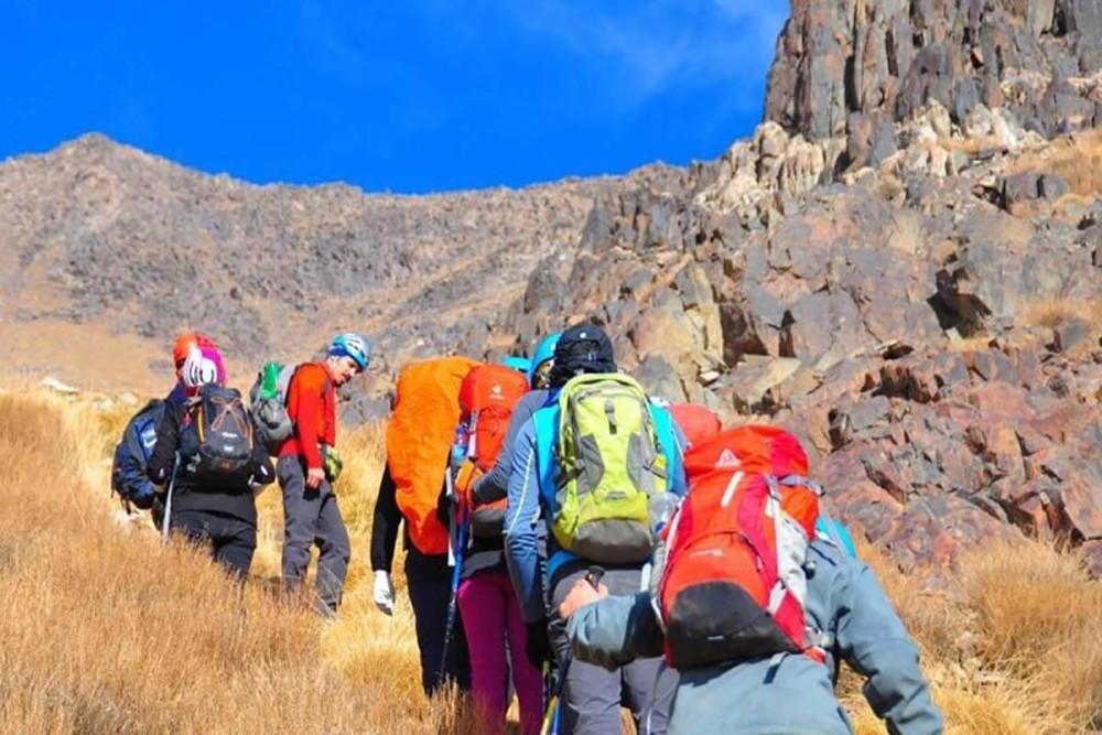 تفاوت کوهپیمایی با کوهنوردی و تأثیر آن بر کاهش وزن