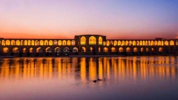 travel-to-esfahan | هر آنچه درباره سفر به اصفهان باید بدانیم | اصفهان نیمی از جهان