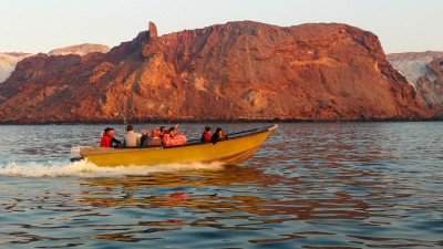 تور گردشگری جزیره زیبای هرمز - اسپیلت البرز
